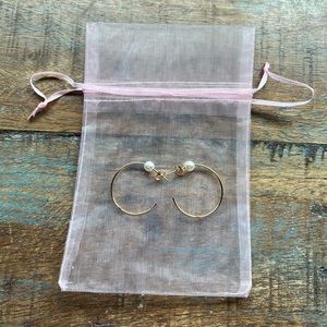 Pearl gold hoop earrings New